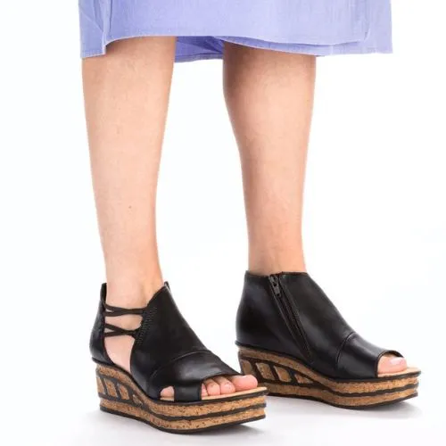68197 Platform Wedge