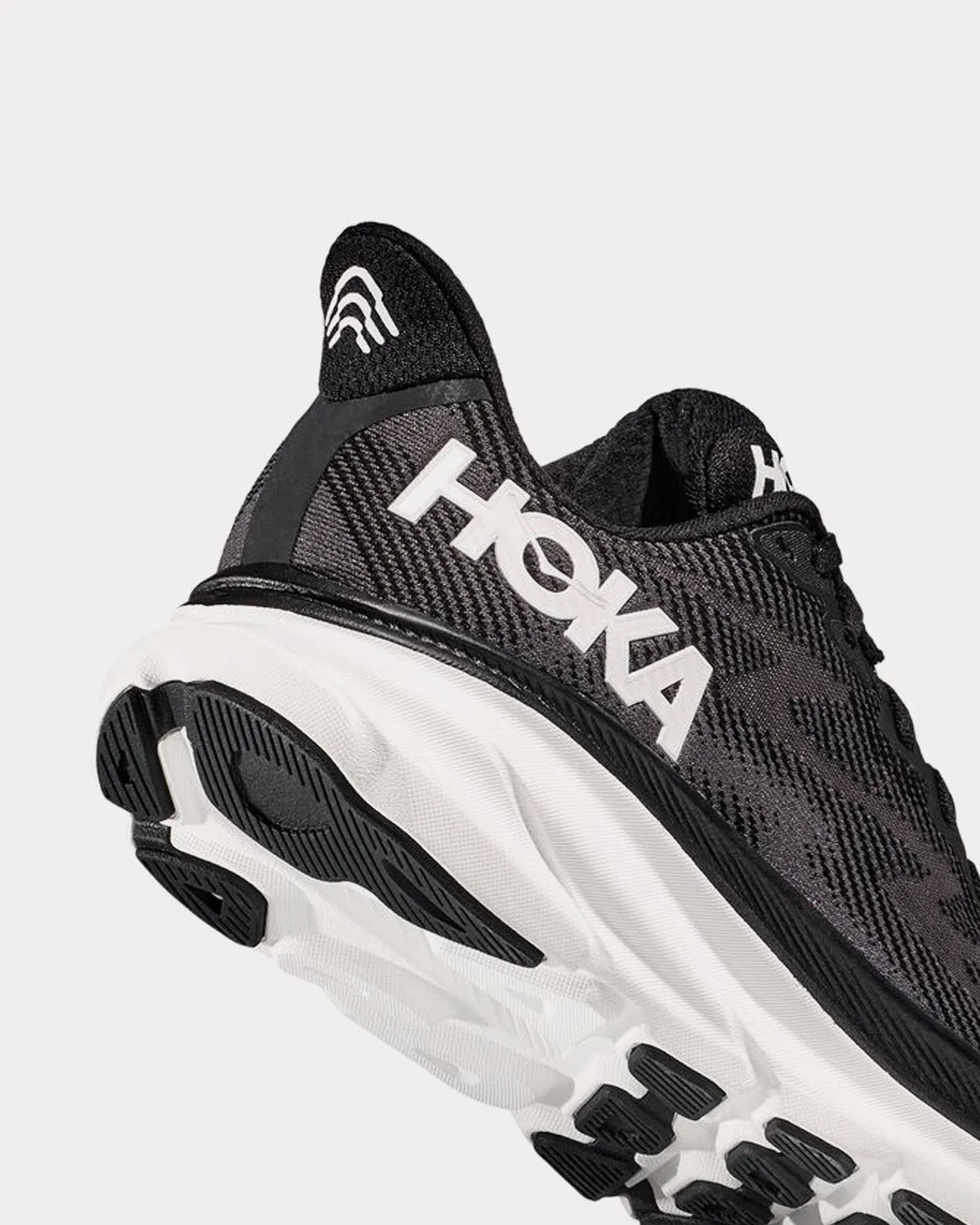 Clifton 9 Black / White Running Shoes