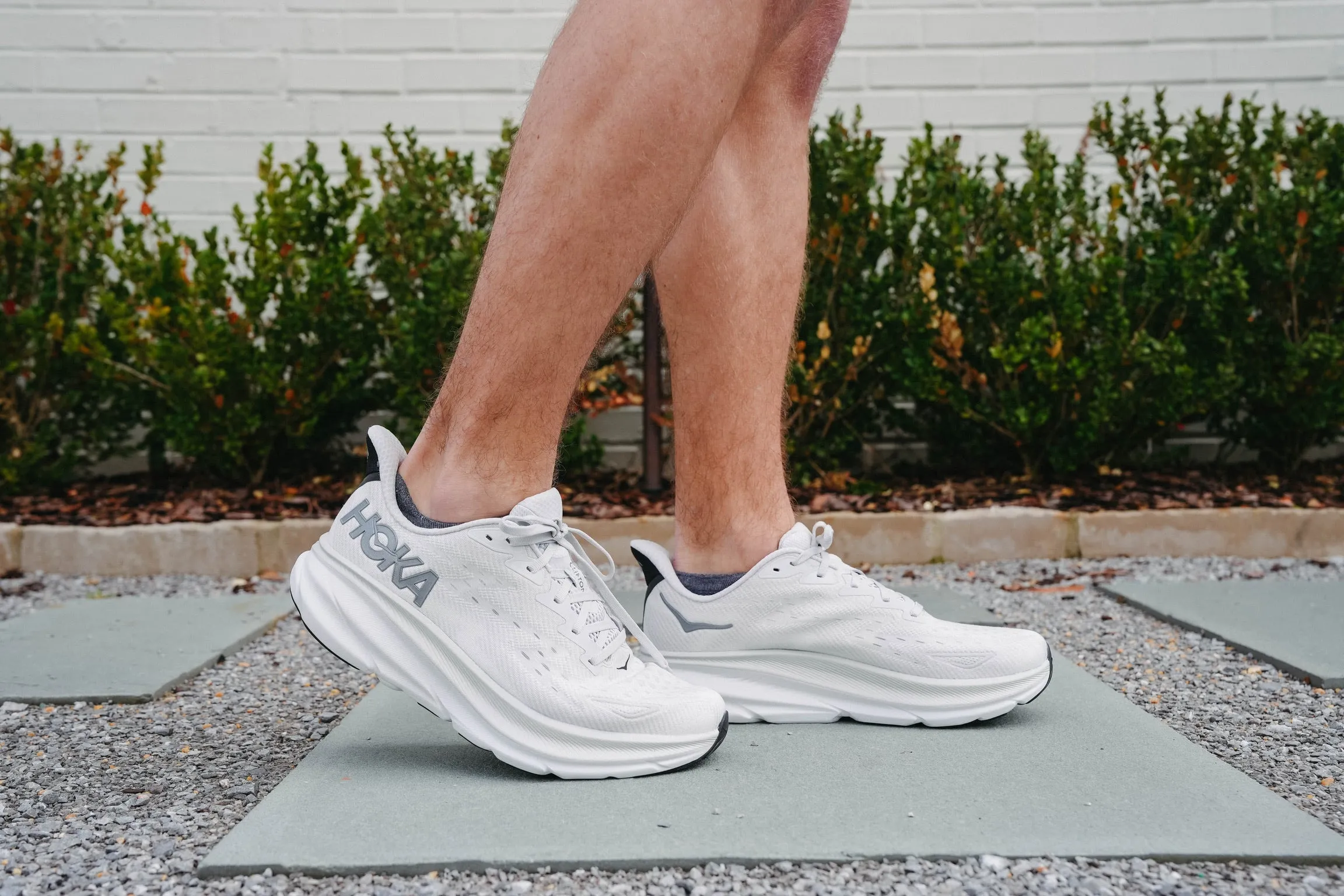 Hoka Men's Clifton 9 Athletic Shoe