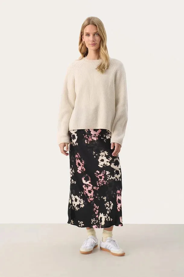 LaurinaPW Skirt - Part Two