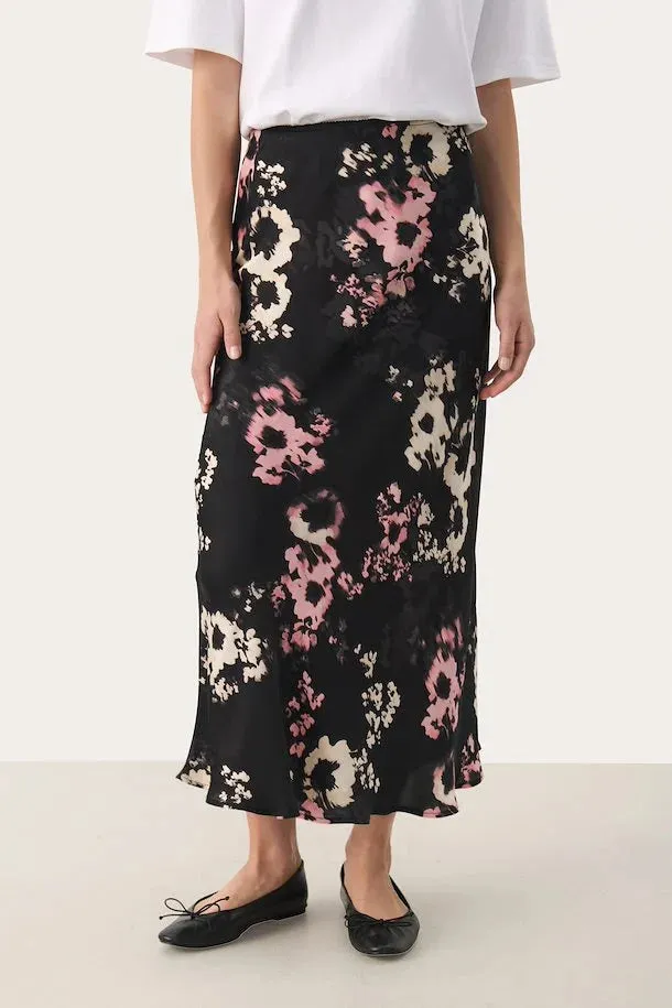 LaurinaPW Skirt - Part Two