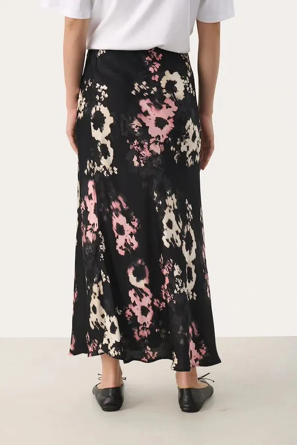 LaurinaPW Skirt - Part Two