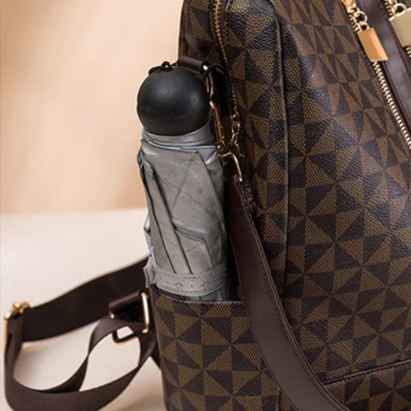 Levy | Timeless Spacious Shoulder Bag