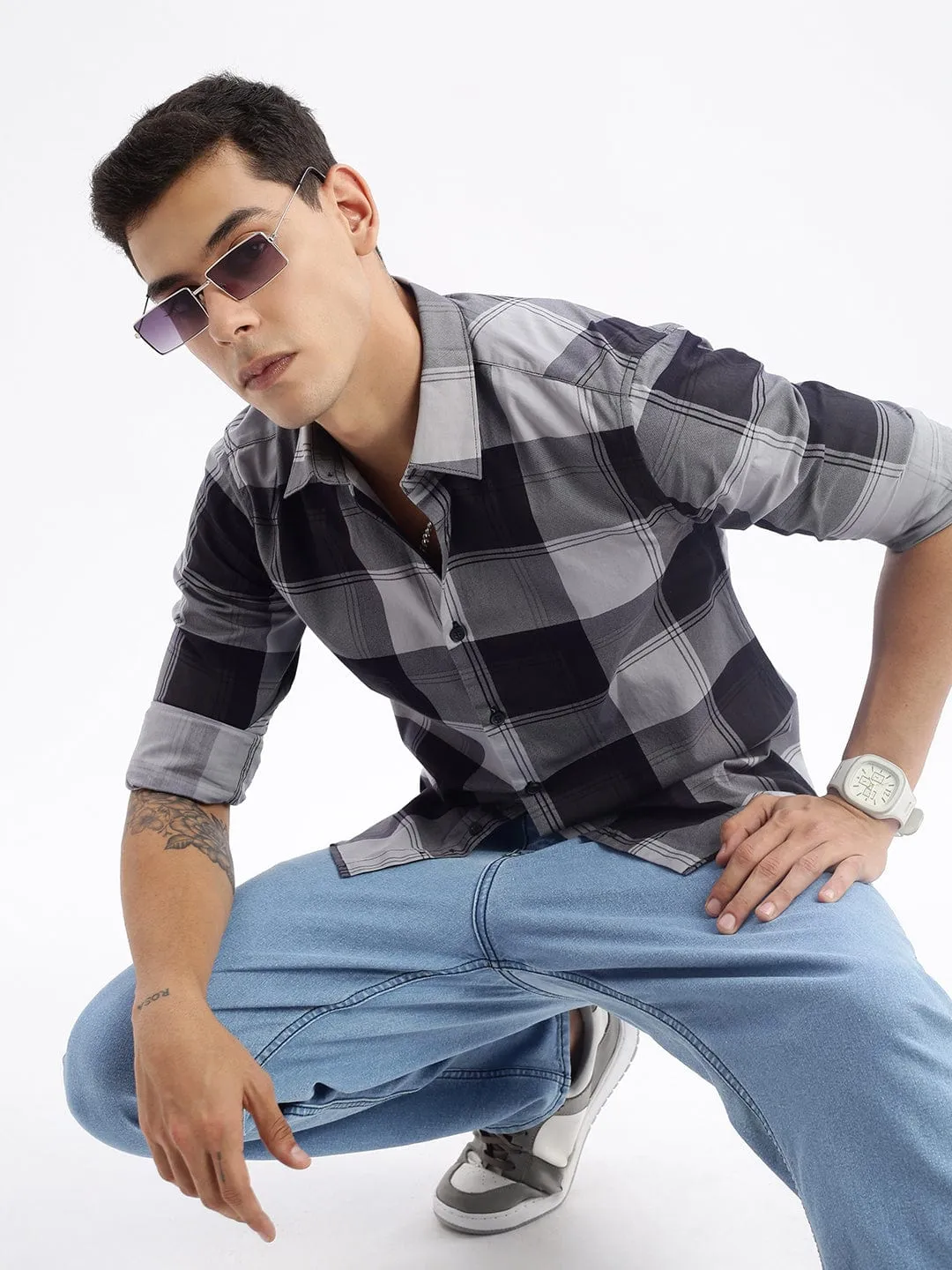 Men Grey Standard Slim Fit Tartan Checks Cotton Casual Shirt