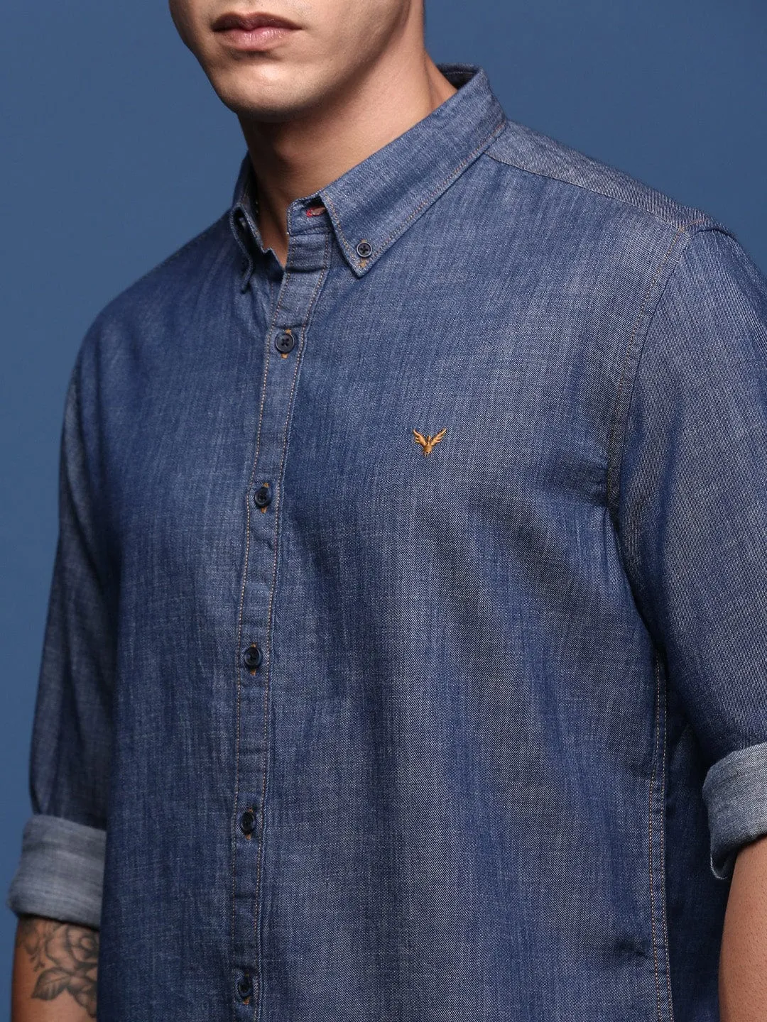 Men Navy Blue Standard Slim Fit Opaque Printed Casual Shirt