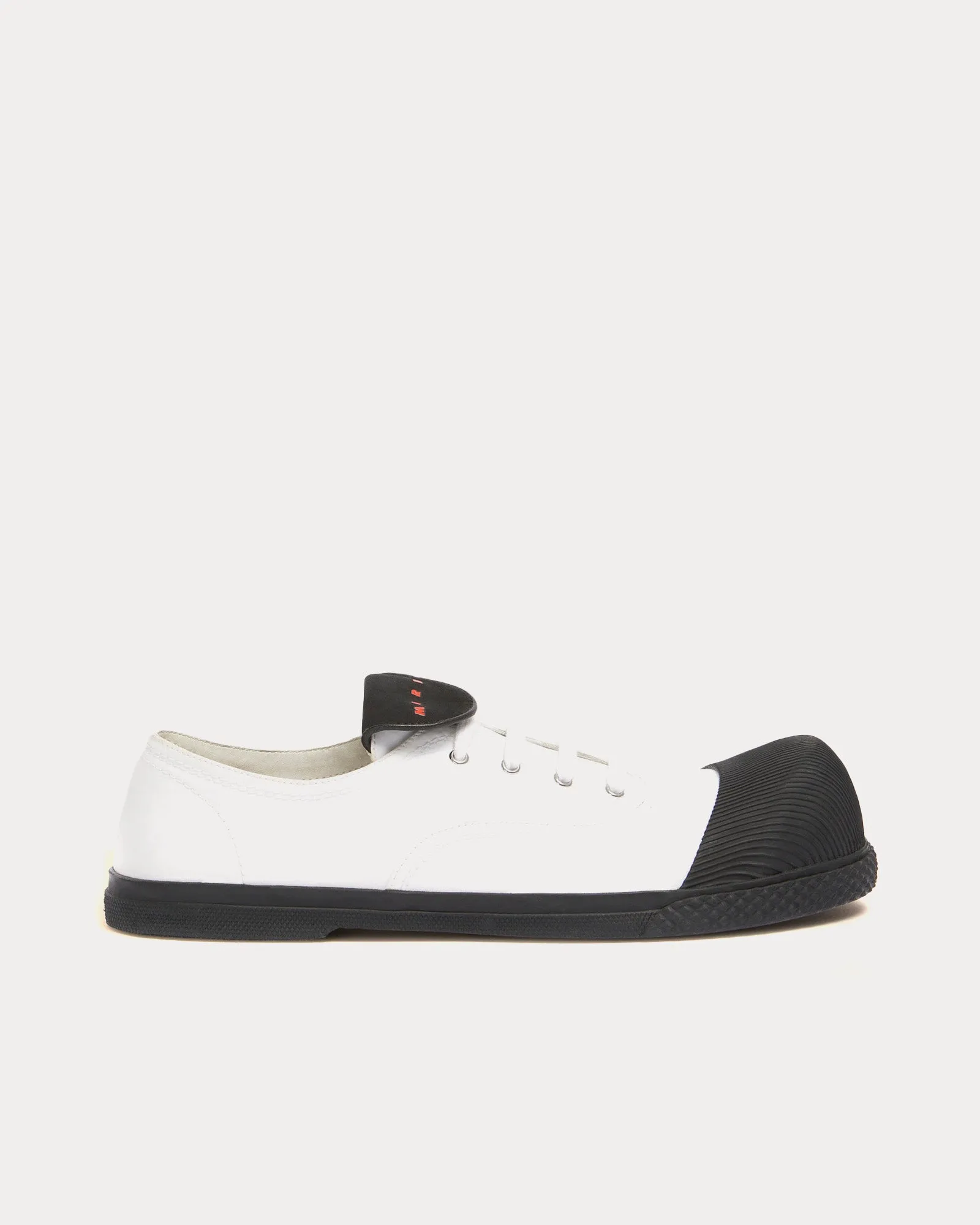 New Wave Canvas Lilly White Low Top Sneakers