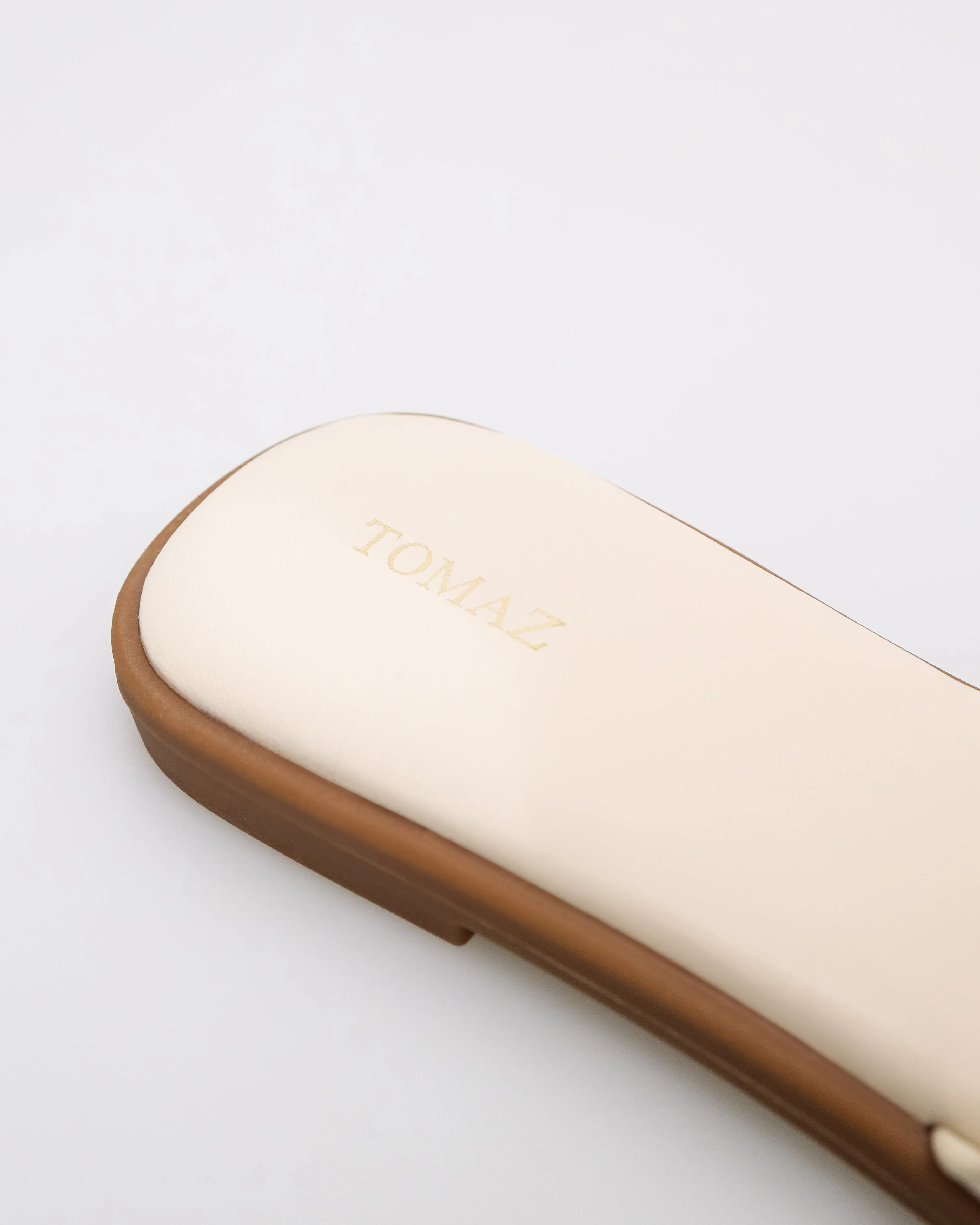 Tomaz YX225 Ladies Luxe Flats (Cream)